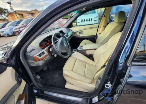 2003 BMW 745 I z USA, uszkodzony, nr VIN WBAGL63483DP66351